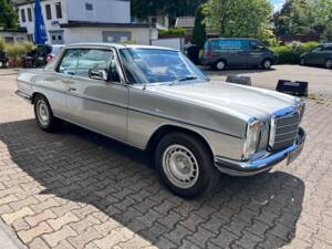 Image 44/61 of Mercedes-Benz 280 CE (1974)