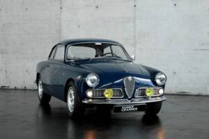 Image 9/50 de Alfa Romeo Giulia 1600 Sprint (1962)