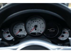 Image 19/34 of Porsche 911 Turbo S (2015)