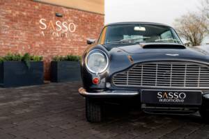 Image 17/79 of Aston Martin DB 6 (1968)