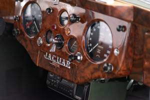 Image 28/33 of Jaguar XK 140 FHC (1956)