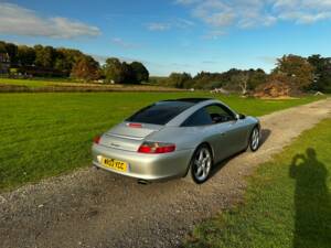 Image 5/54 de Porsche 911 Carrera (2003)