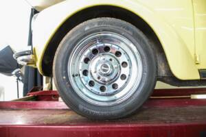 Immagine 44/50 di Volkswagen Käfer 1302 (1971)