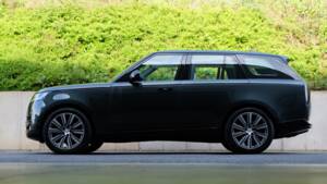 Image 14/61 of Land Rover Range Rover D350 (2025)