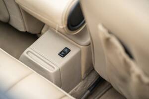 Image 55/83 de Mercedes-Benz E 220 (1996)