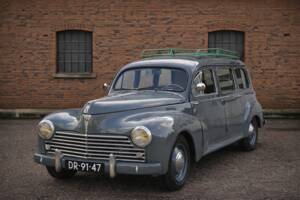 Image 1/28 of Peugeot 203 Familiale (1953)