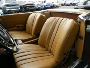 Imagen 11/30 de Mercedes-Benz 280 SL (1968)