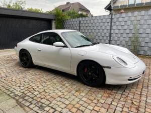 Bild 9/17 von Porsche 911 Carrera 4 (1999)