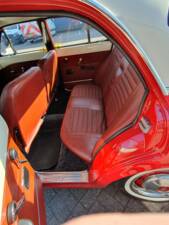 Image 5/5 of Volvo P 121 (1966)
