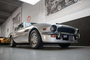 Bild 23/50 von Aston Martin V8 (1978)
