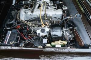 Image 26/28 of Mercedes-Benz 280 SL (1971)