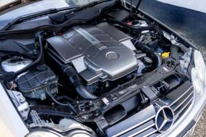 Image 21/50 of Mercedes-Benz CLK 55 AMG (2003)