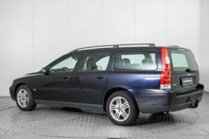 Bild 6/48 von Volvo V 70 2.4 (2006)
