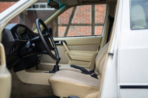 Imagen 21/42 de Mercedes-Benz 190 E (1984)