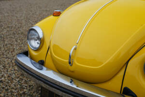 Image 41/50 of Volkswagen Coccinelle 1303 (1976)