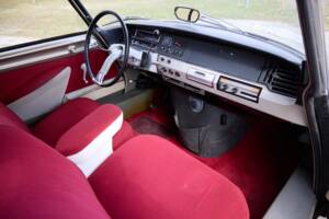 Image 15/28 of Citroën ID 19 (1966)
