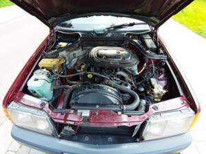 Afbeelding 14/14 van Mercedes-Benz 200 E (1989)