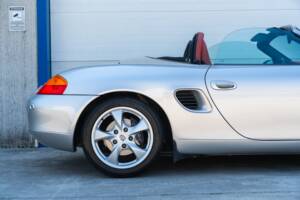 Image 36/73 of Porsche Boxster (2001)