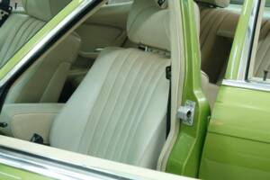 Image 36/50 de Mercedes-Benz 450 SEL 6,9 (1976)