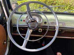 Image 21/24 of SEAT 600 D (1966)