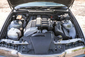 Image 39/50 of BMW 325i (1991)