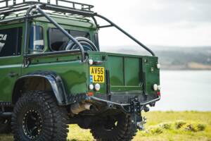 Image 14/31 de Land Rover Defender 110 (2005)