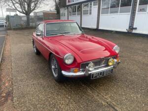Afbeelding 10/39 van MG MGC GT (1969)