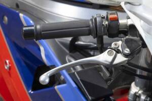 Image 19/50 of Honda VFR 750R RC 30 (1989)