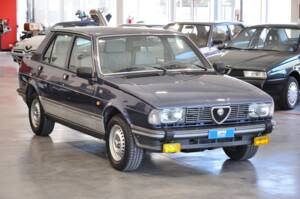 Image 3/29 of Alfa Romeo Giulietta 1.8 (1983)