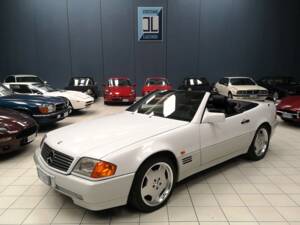 Image 2/54 of Mercedes-Benz 500 SL (1991)
