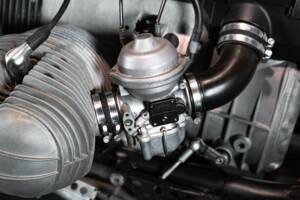 Bild 28/34 von BMW DUMMY (1987)