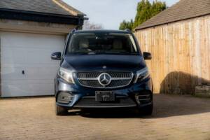 Bild 12/50 von Mercedes-Benz V 220 D (2021)