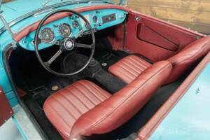 Image 18/19 of MG MGA 1500 (1958)