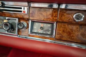Image 25/37 of Mercedes-Benz 250 SE (1966)