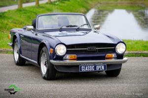 Image 16/42 of Triumph TR 6 PI (1972)