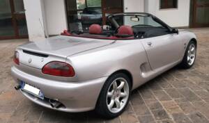 Immagine 7/50 di MG F 1.8i VVC 75 LE "75th Anniversary" (1999)