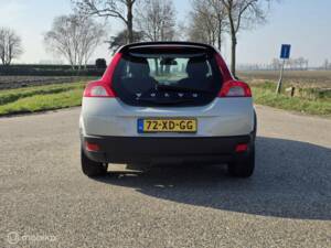 Imagen 11/32 de Volvo C30 2.0 (2007)