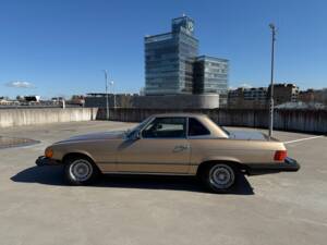 Image 1/9 of Mercedes-Benz 380 SL (1983)