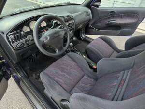Bild 2/8 von Ford Escort 2.0 16V "F1 Edition" (1996)