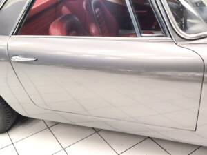 Afbeelding 17/55 van Lancia Flaminia GT 2.5 3C Touring (1963)