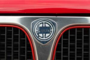 Image 25/50 of Lancia Delta HF Integrale 16V (1989)