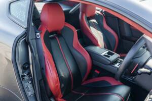 Image 23/50 de Aston Martin V12 Vantage S (2016)