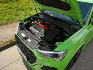 Bild 21/45 von Audi RS Q3 (1900)