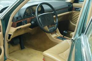 Bild 37/50 von Mercedes-Benz 420 SEL (1990)