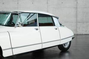 Bild 4/50 von Citroën DS 23 Pallas IE (1974)