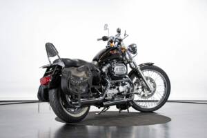 Bild 4/50 von Harley-Davidson XL 1200 C Sportster Custom (1997)