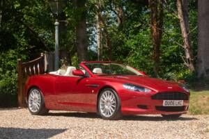 Image 12/50 of Aston Martin DB 9 Volante (2006)