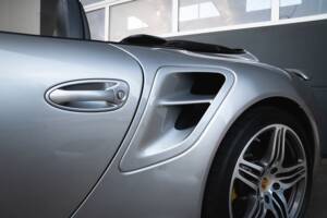 Bild 9/19 von Porsche 911 Turbo (2007)