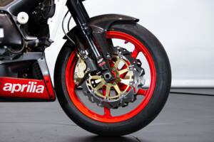 Bild 21/50 von Aprilia DUMMY (2005)