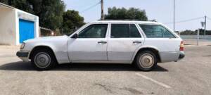 Bild 2/6 von Mercedes-Benz 300 TD (1991)